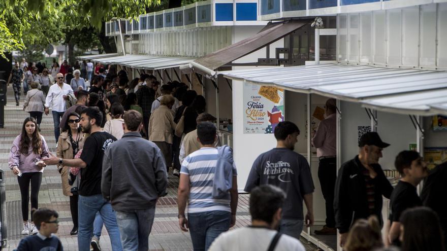 La Feria del Libro de Cáceres confía superar los 20.000 visitantes por la calidad de la programación