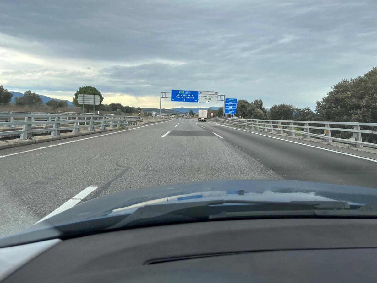 La autopista AP-7, cerca de Figueres.