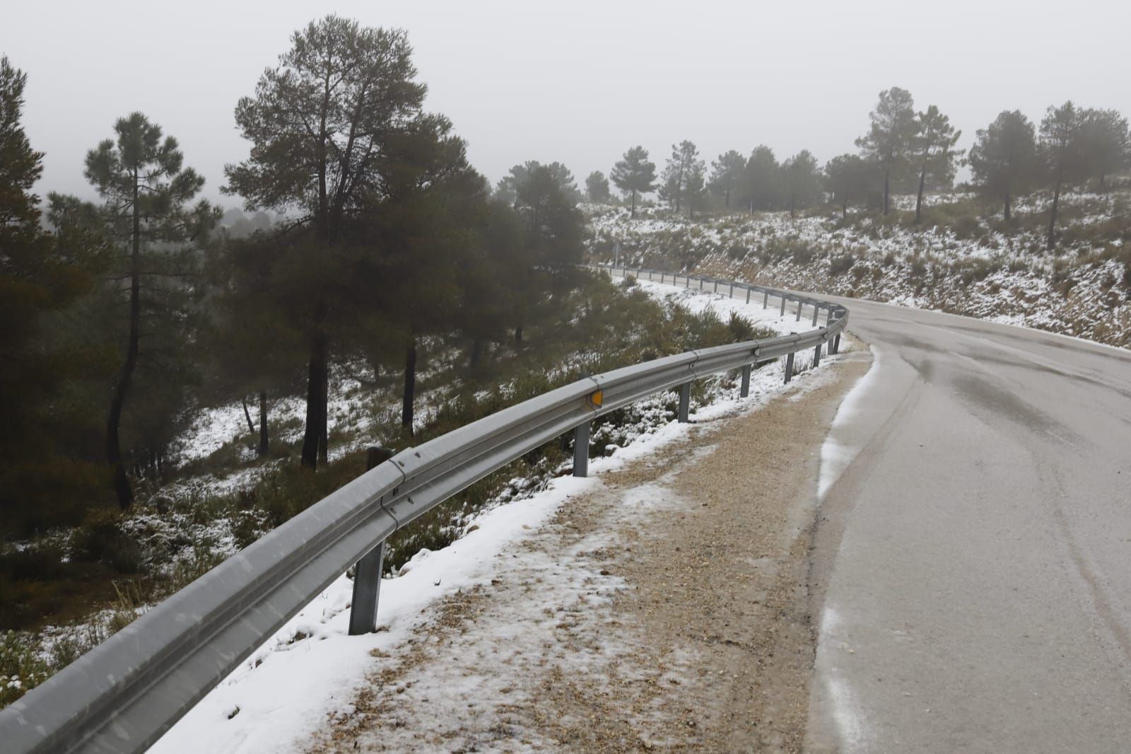 La nieve llega a Enguera