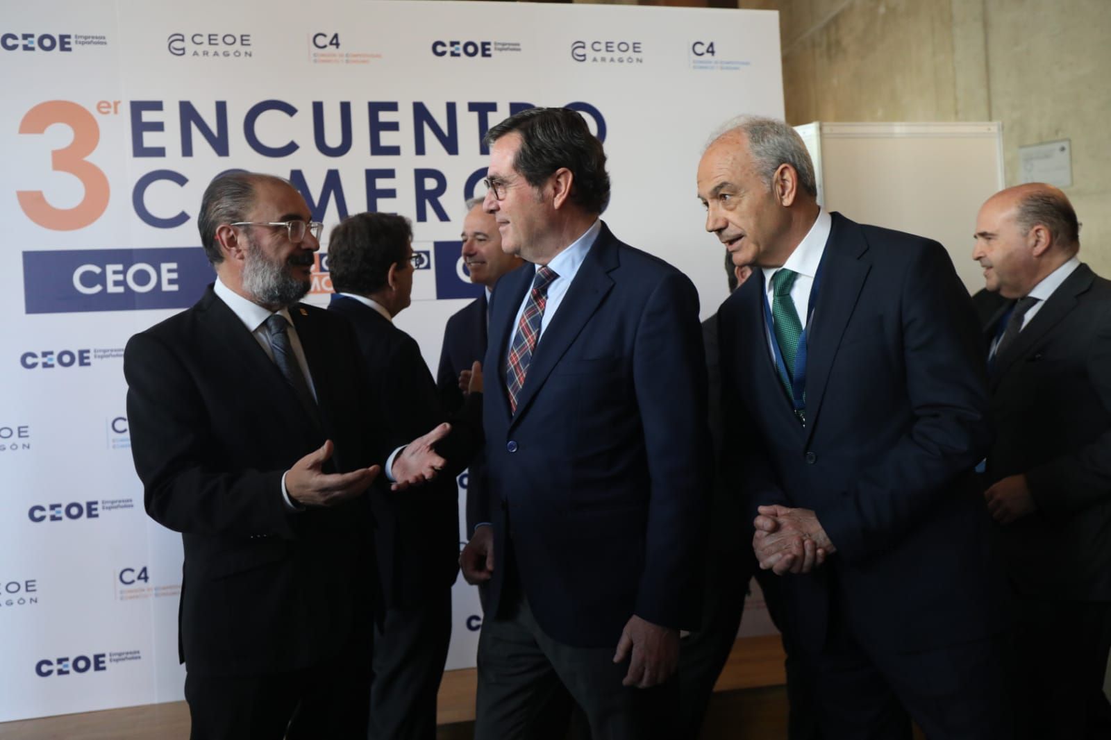 Garamendi inaugura en Zaragoza el III Encuentro Comercio