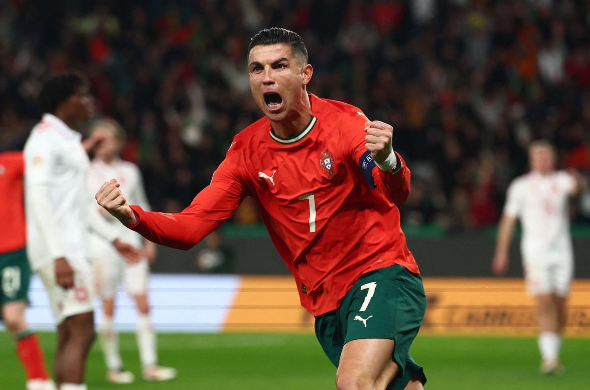 Cristiano Ronaldo celebra el 2-1 después de haber fallado un penalti.