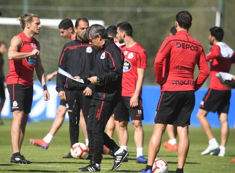 El Dépor prepara el partido de Oviedo