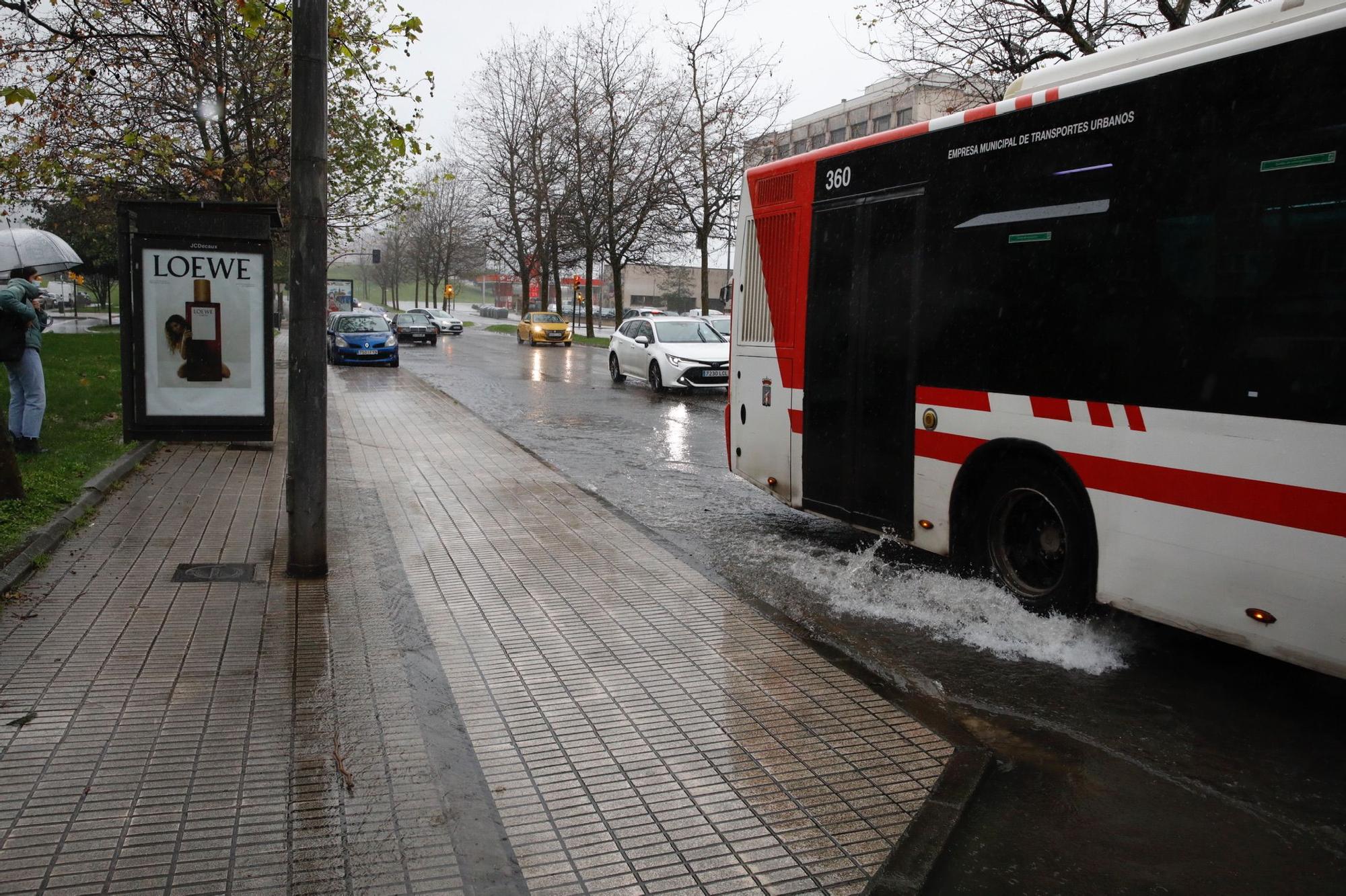 En imágenes: las consecuencias de la borrasca "Fein" en Gijón