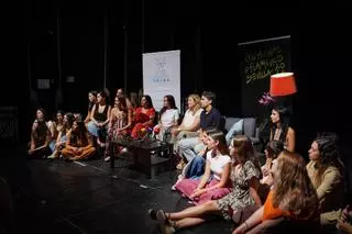 Ángeles Toledano estrena 'La misma sangre del cuerpo' en la Bienal de flamenco junto a treinta alumnas de la Escuela de Arte Dramático de Sevilla