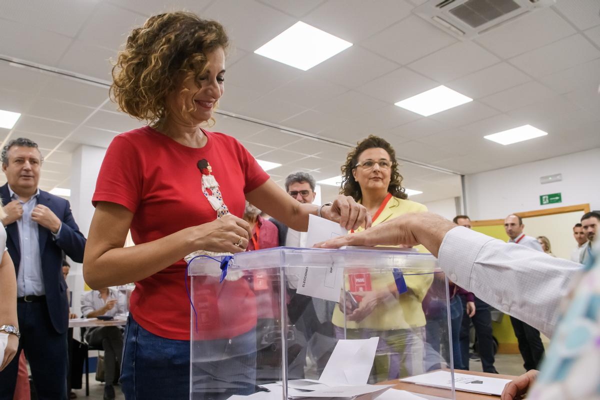 María Jesús Montero dice que son unas elecciones especialmente trascendentes
