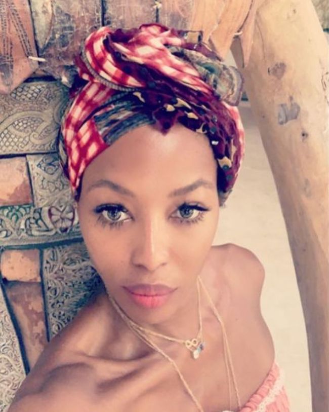 Naomi ha compartido un vídeo de ella completamente desnuda en Instagram
