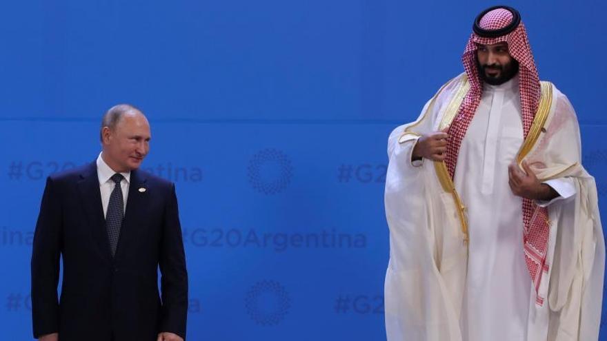 Vladimir Putin junto a Bin Salman en el G20.
