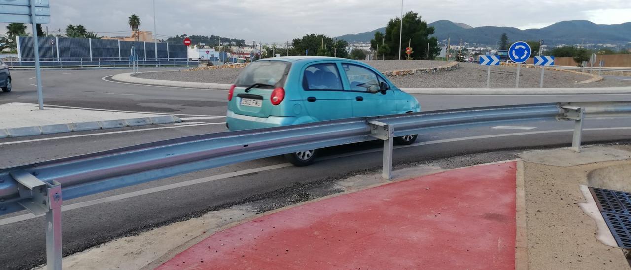 El carril bici más absurdo de Ibiza