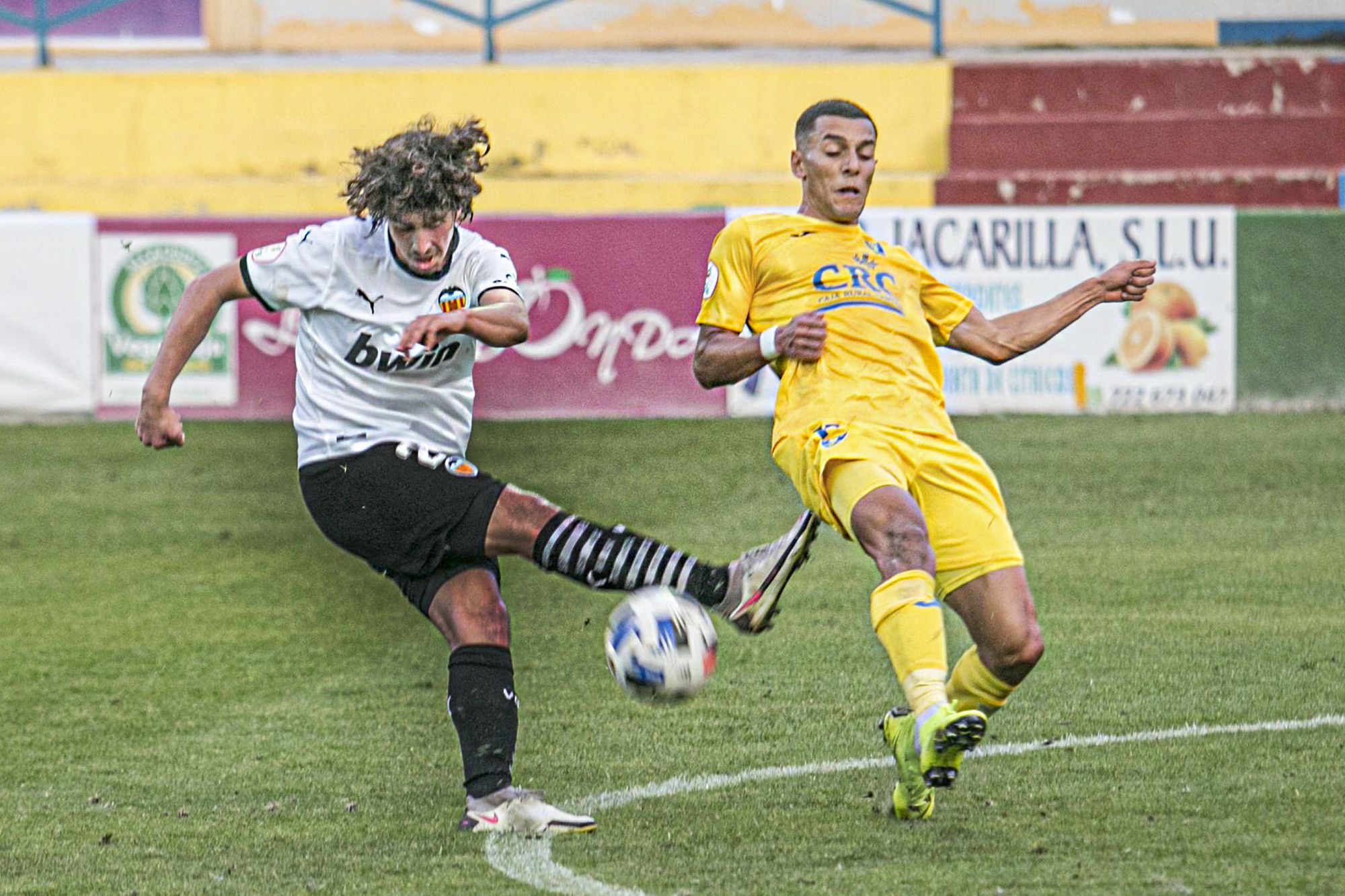 Las imágenes del Orihuela - Valencia Mestalla