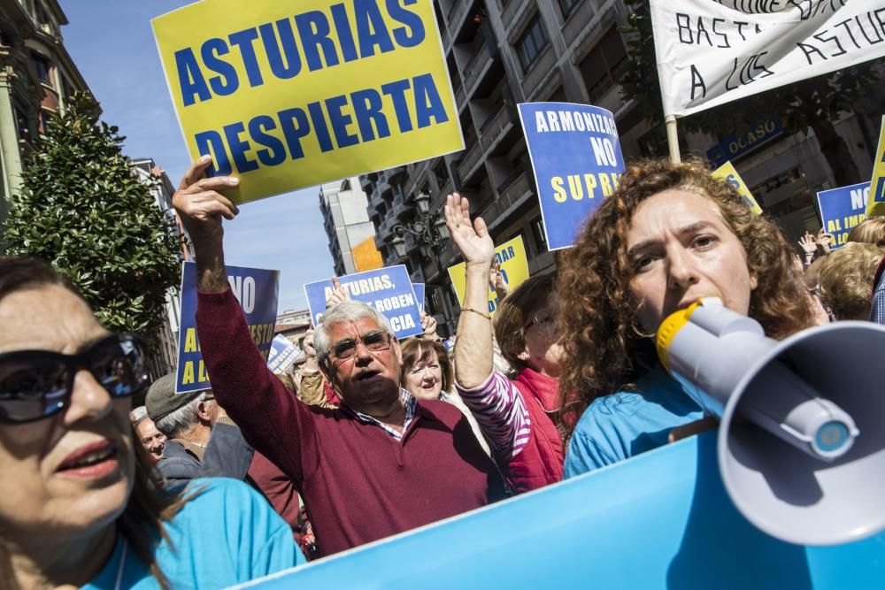 Miles de personas piden la eliminación del impuesto de sucesiones en Asturias