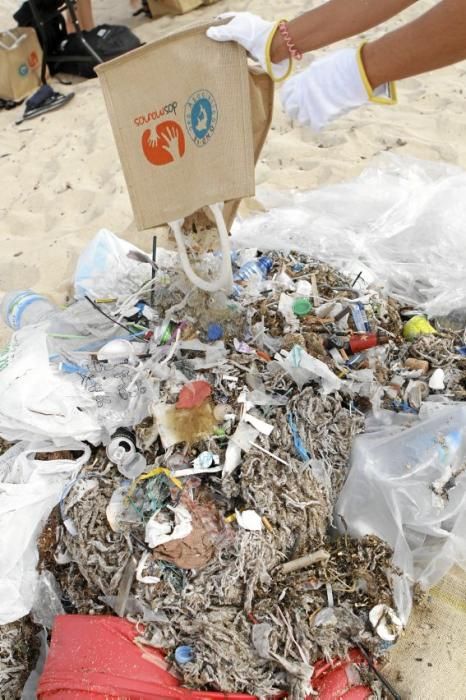 Immer mehr Plastik vermüllt das Meer vor der Küste. Die Kampagne "I Care" ermuntert zum Umdenken.