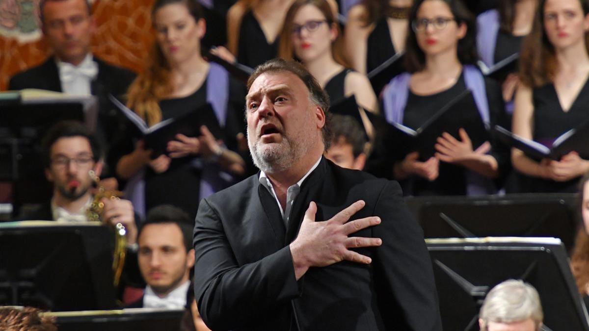 zentauroepp42821338 icult  concert d ahir amb bryn terfel al palau fot grafia de180407161151