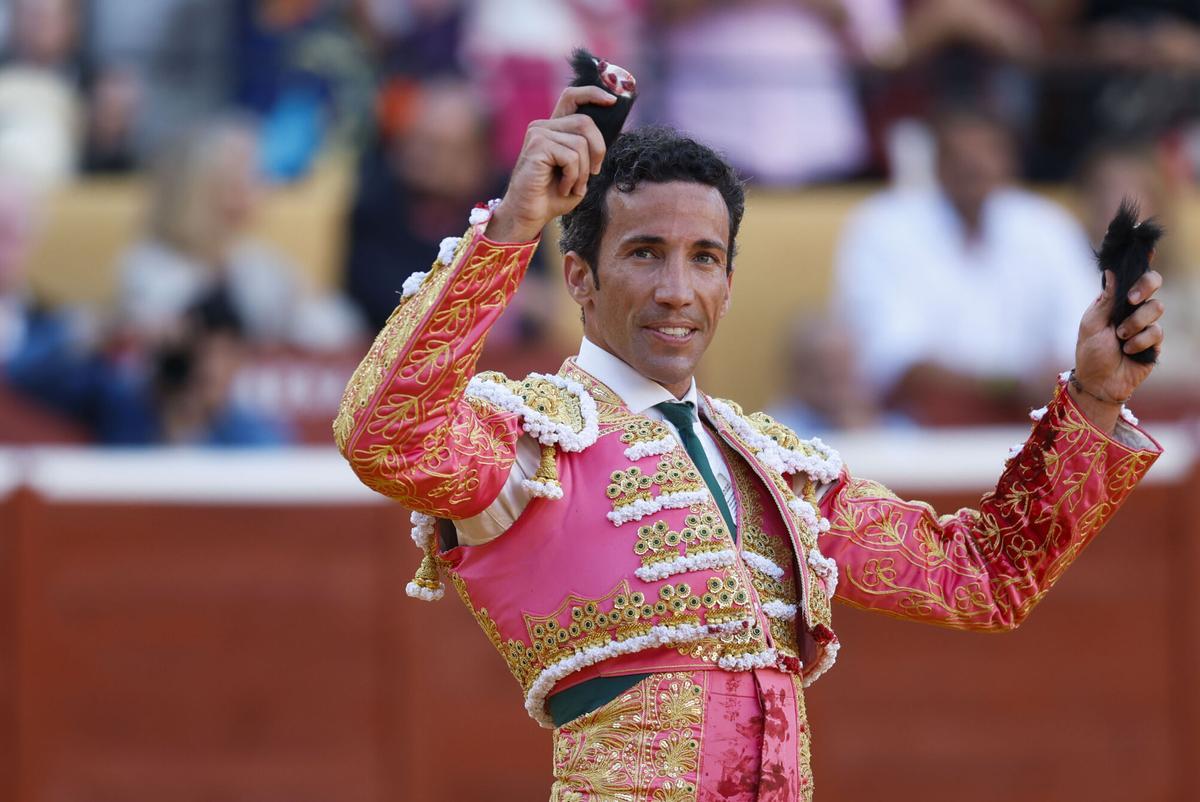 Las mejores imágenes de la corrida de toros de Marbella con Morante, Talavante y David de Miranda