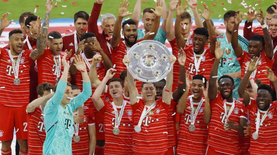 Bundesliga El Bayern celebra el títol amb un empat