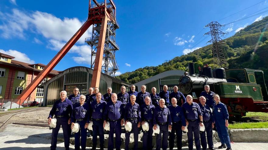 El coro minero de Turón cumple 75 años y lo celebra en el Club El coro minero de Turón cumple 75 años y lo celebra en el Club