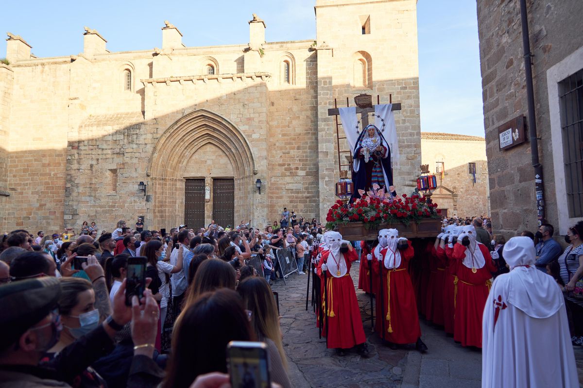 Nuestra Señora del Buen Fin, a su salida de Santa María.