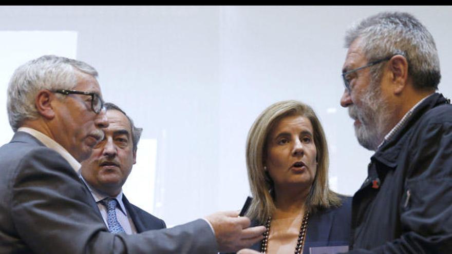 Juan Rossell, Fernández Toxo, Fátima Báñez y Cándido Méndez.