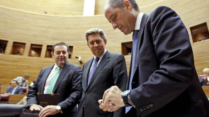 De izquierda a derecha, Gerardo Camps, Vicente Rambla y Francisco Camps.
