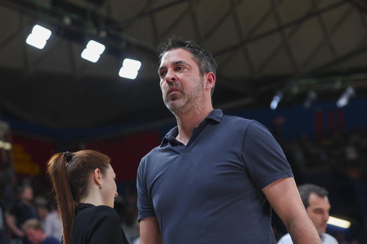 Navarro ya negocia con Joan Peñarroya, que tiene todos los números de ser el próximo entrenador culé