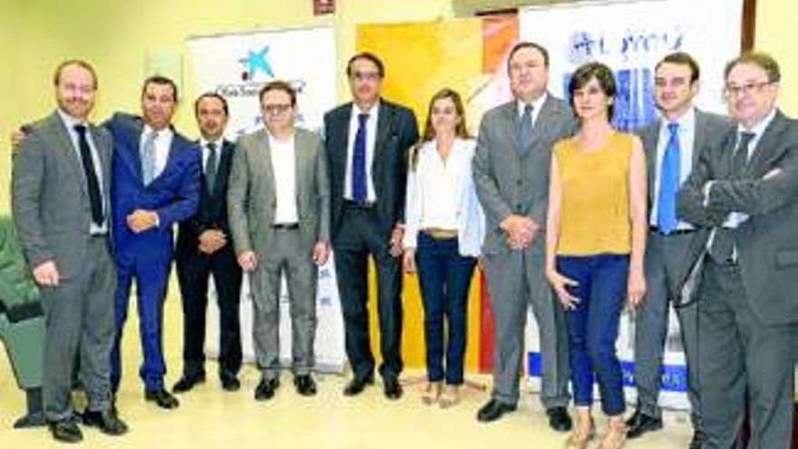 La Caixa entrega 380.000 euros a la Fundación ETEA