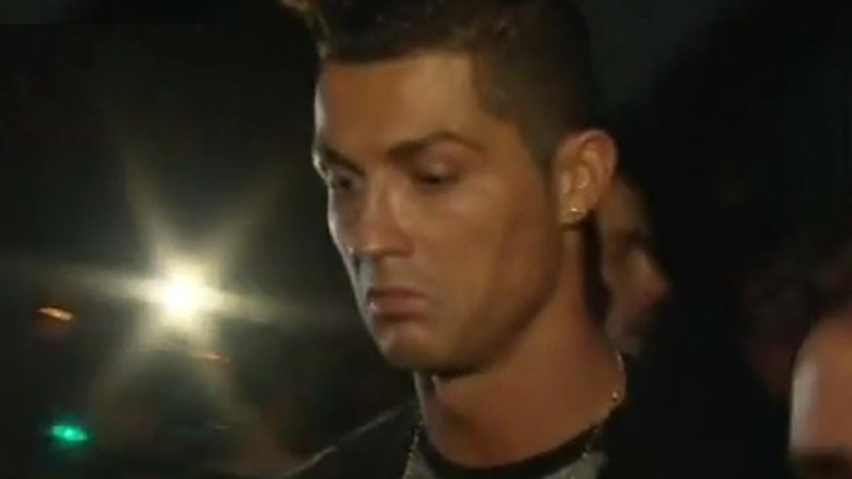 Cristiano Ronaldo, a la salida de la cena del Real Madrid