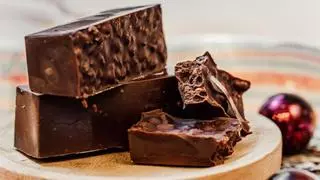 ¿Sabes cuál es el mejor turrón de chocolate crujiente? La OCU lo tiene claro