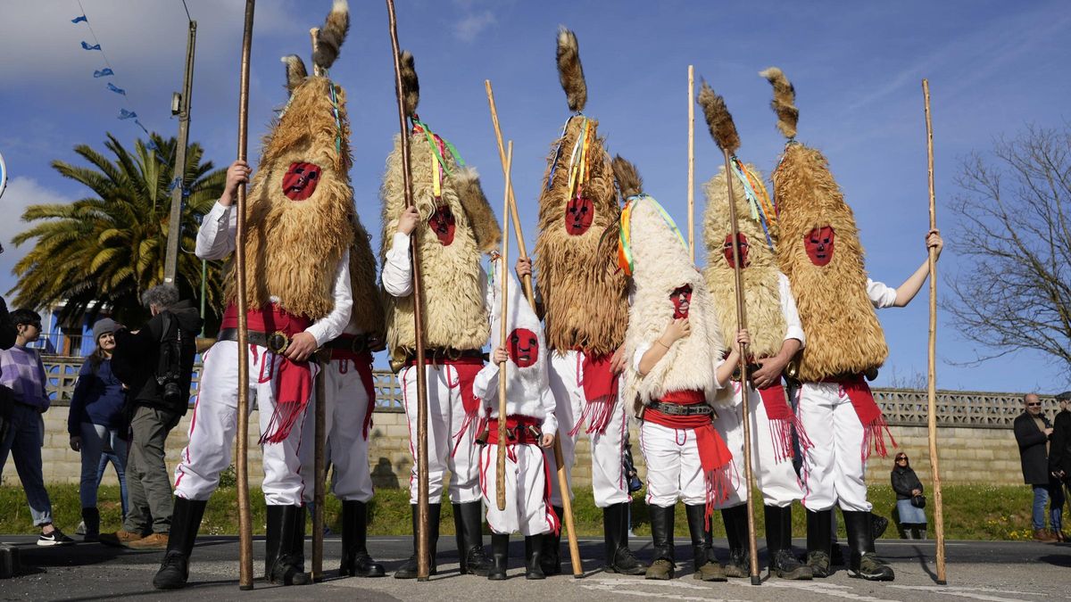 Sidros, durante un desfile en Valdesoto.
