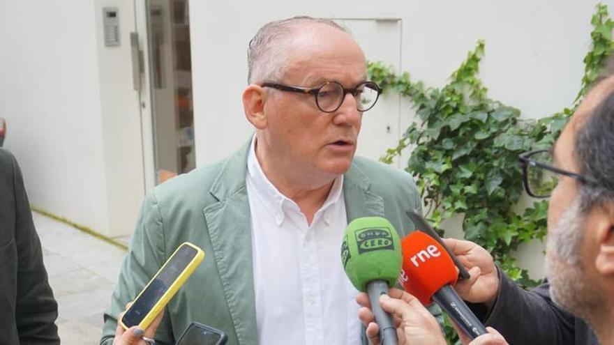 Miguel Lorenzo cree que la ruptura entre el BNG y el PSOE en A Coruña es un "paripé": "Pactarán de nuevo si lo necesitan"