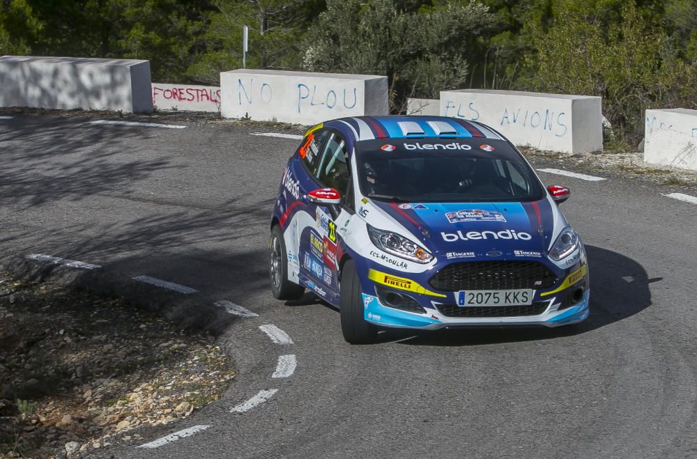 Fuster toma el mando en el Rallye de La Nucía.