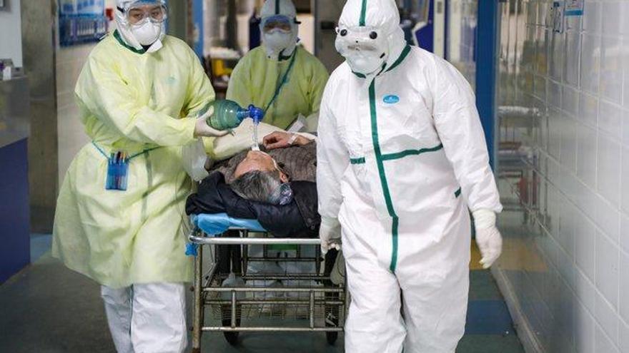 Más de mil muertos y 42 mil contagios por coronavirus en China