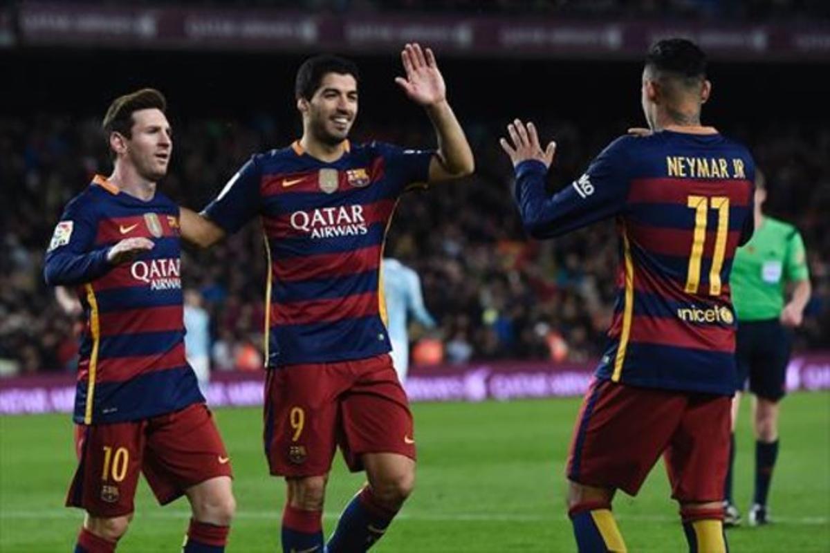 Messi, Neymar y Suárez celebran un gol azulgrana.