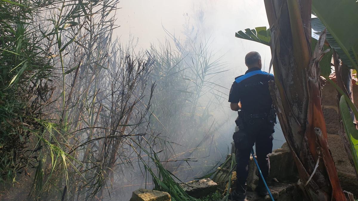 Incendio declarado en O Pereiro, en Poio