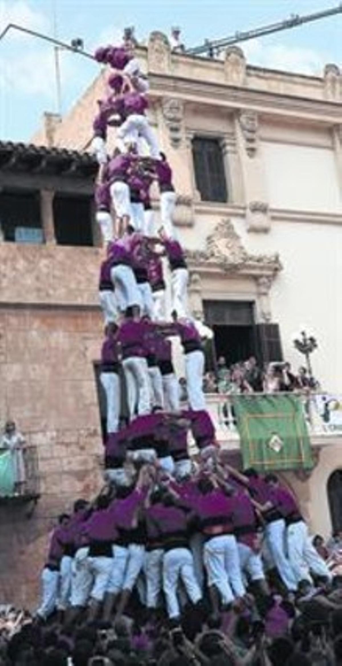 5 de 9 amb folre dela Joves de Valls, també per Sant Fèlix,el 30 d’agost. 5 de 9 amb folre dela Joves de Valls, també per Sant Fèlix,el 30 d’agost.