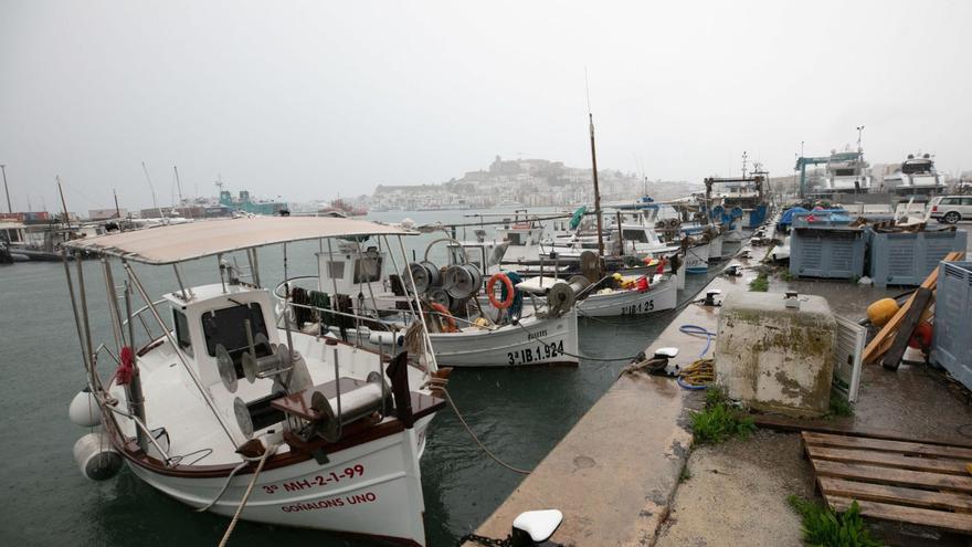 El temporal frena la pesca en Ibiza y Formentera y reduce las capturas al mínimo desde hace una semana