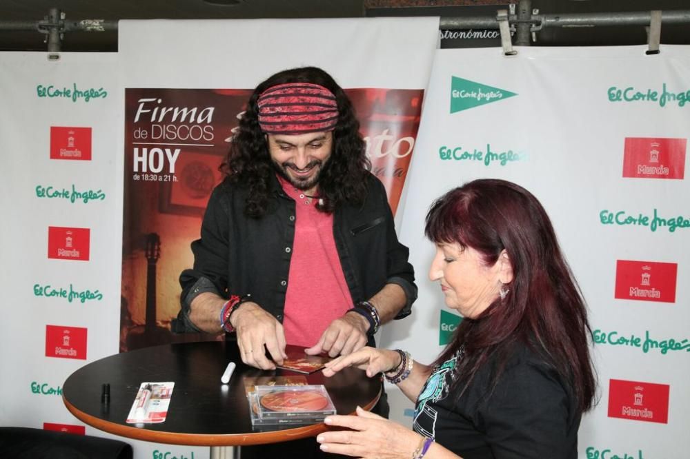 Firma de discos de El Arrebato en El Corte Inglés de Murcia