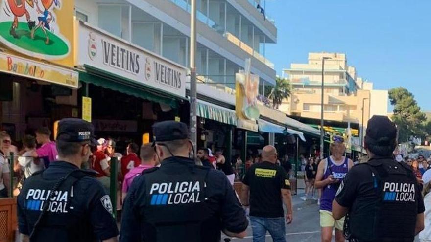 Sinnloser-Vandalismus-auf-Mallorca-Junger-Deutscher-zertr-mmert-Taxi-Scheibe-in-der-Schinkenstra-e