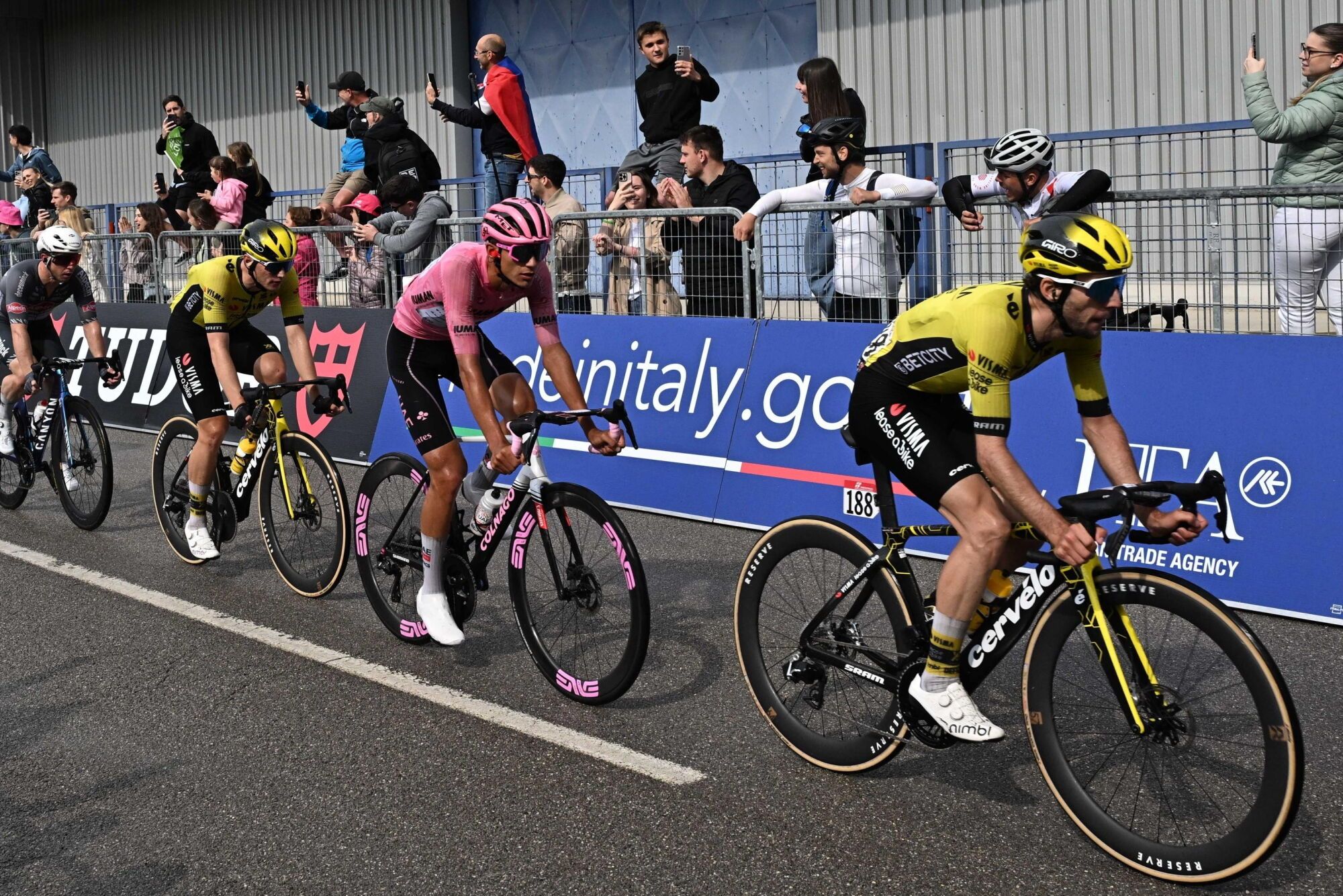 La etapa 13 del Giro de Italia, en imágenes.