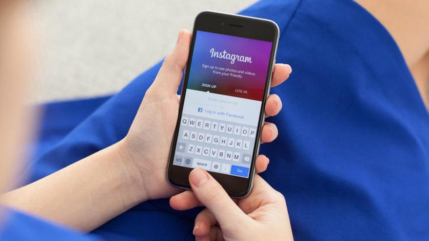 Instagram torna a caure