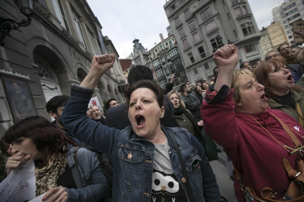 Concentración contra la sentencia a La Manada en Oviedo