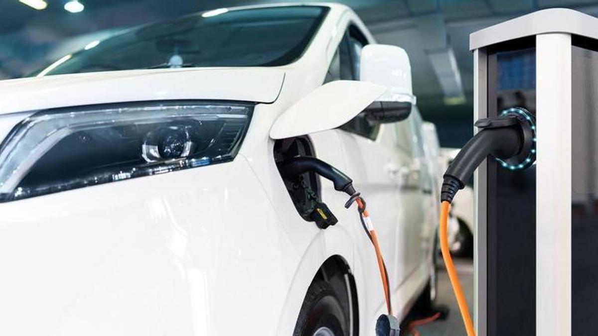 Los coches electrificados impulsan las matriculaciones en Galicia, que crecen un 16,3% en julio