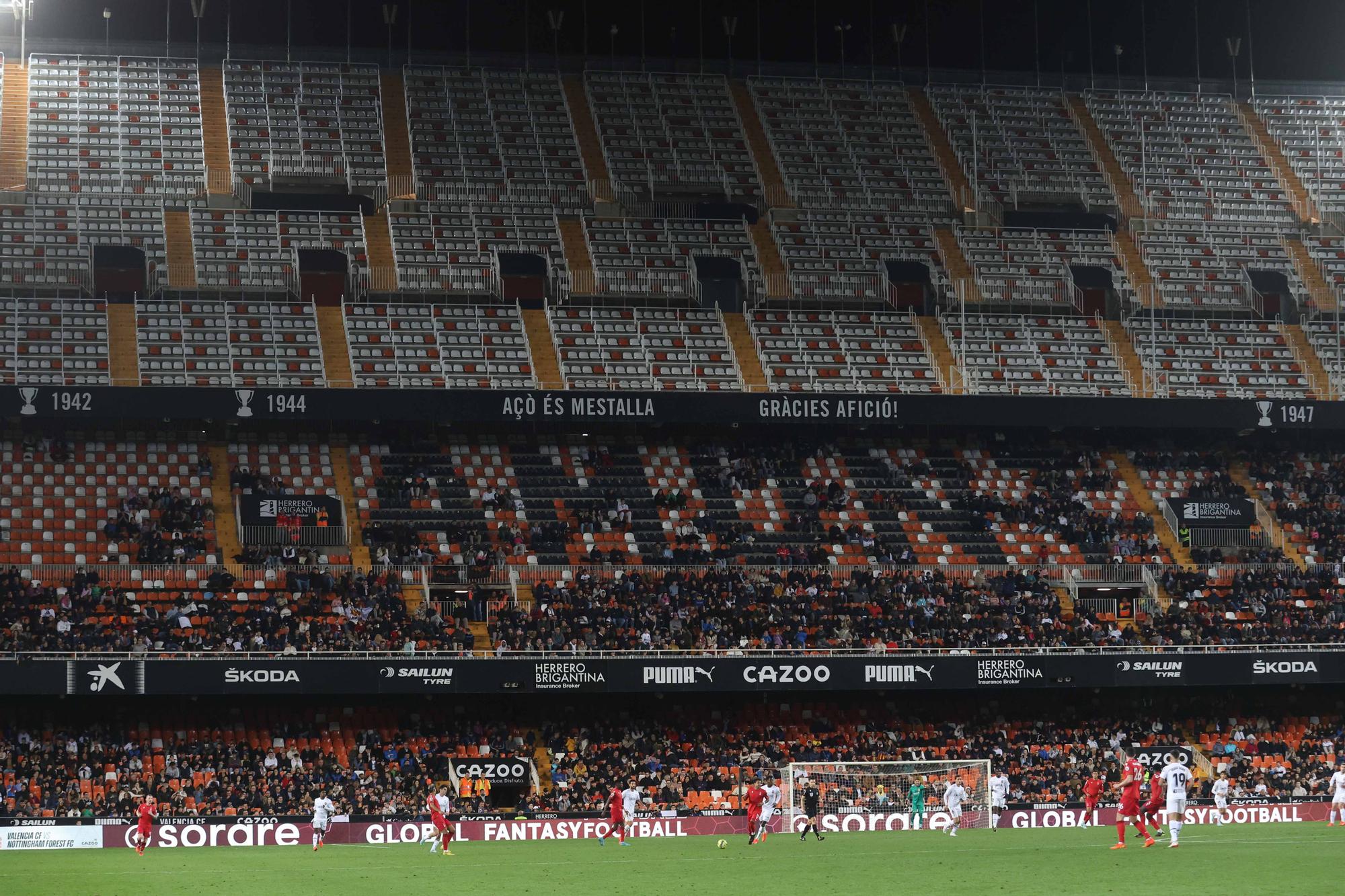 Valencia CF - Nottingham Forest en imágenes