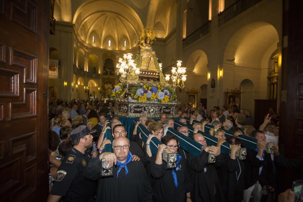 Procesión de la Virgen del Remedio en Alicante