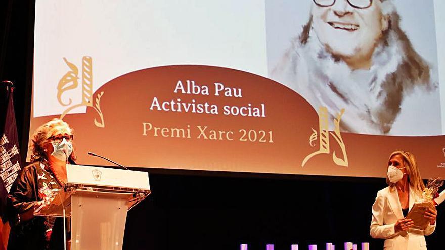 La activista social Alba Pau se emocionó durante su discurso.