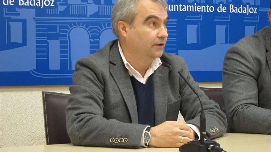 El alcalde de Badajoz reconoce que quiere que la Facultad de Documentación siga en el centro de la ciudad