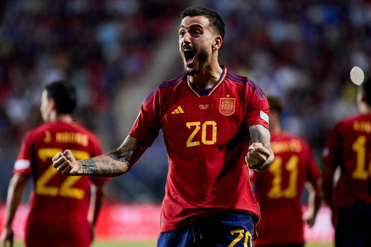 Joselu celebra su gol ante Italia que permite a España alcanzar la final de la Nations League.