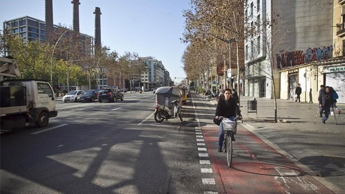 Carril bici en la avenida del Paral.lel