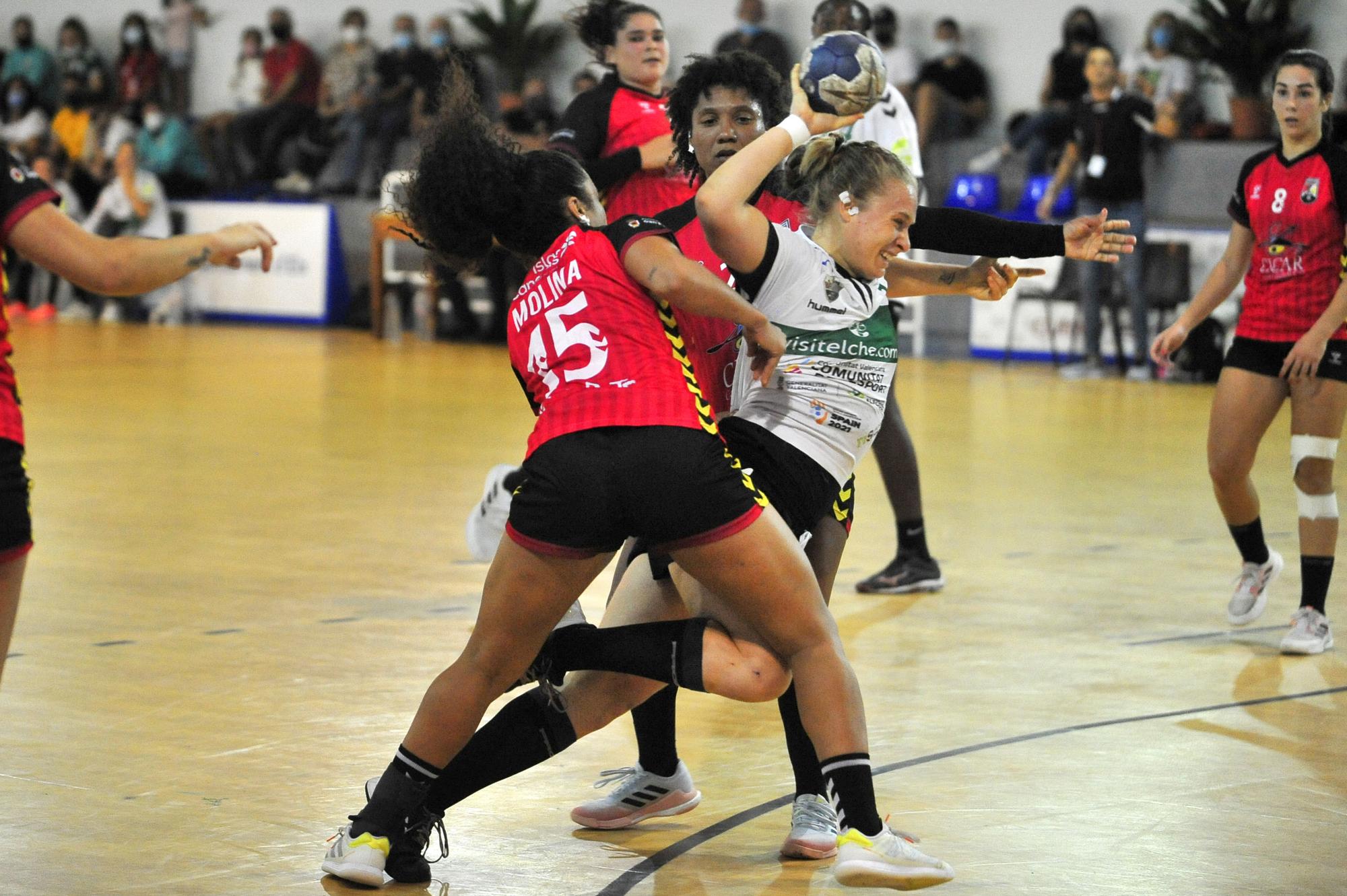 El CBM Elche vuelve al camino correcto (32-23)