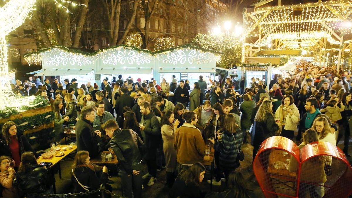 La Alameda, llena de gente durante la pasada Navidad.