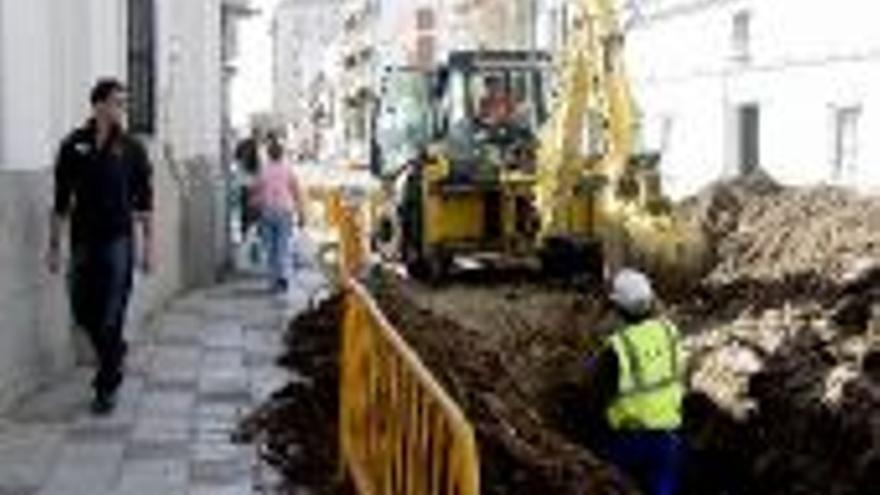 La calle San Juan está cortada por unas obras