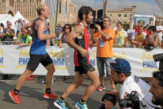 9.000 Läufer aus 49 Ländern gingen am Sonntag den 15.10 an den Start. In der Marathon - Disziplin gingen die Deutschen leer aus.